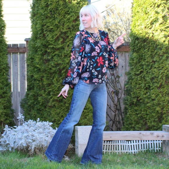 Meet your Posher, Tori - Picture 12 of 15